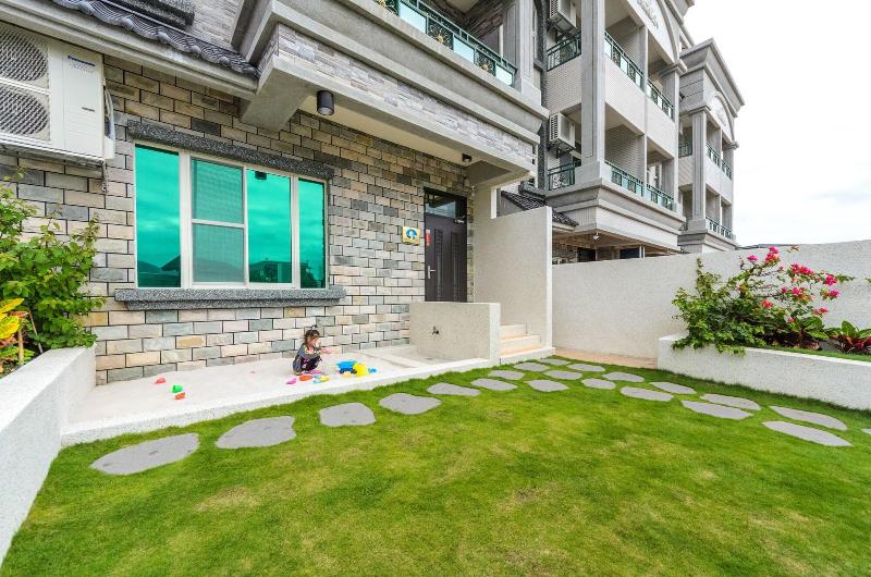 تختخواب و صبحانه Taiping 528