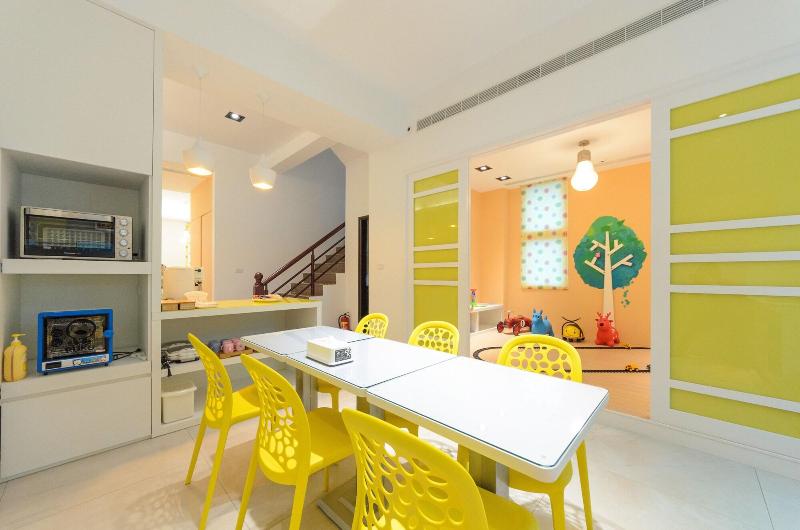 تختخواب و صبحانه Taiping 528