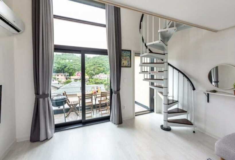 Gyeongju Le Reve Pension