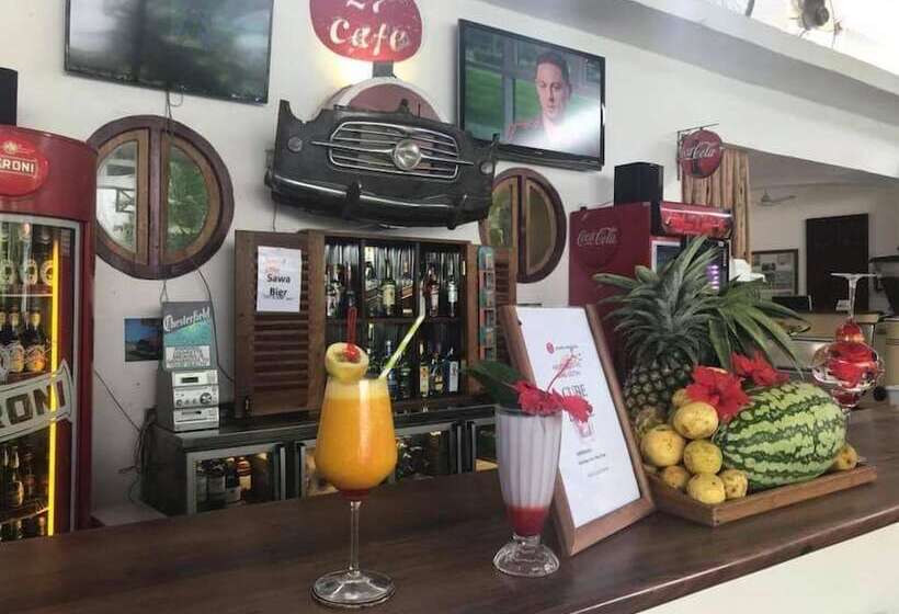 酒店 27 Cafe Zanzibar Airport