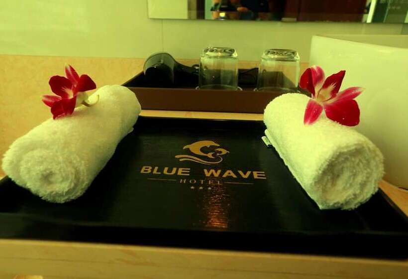 هتل Blue Wave