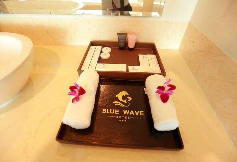 هتل Blue Wave