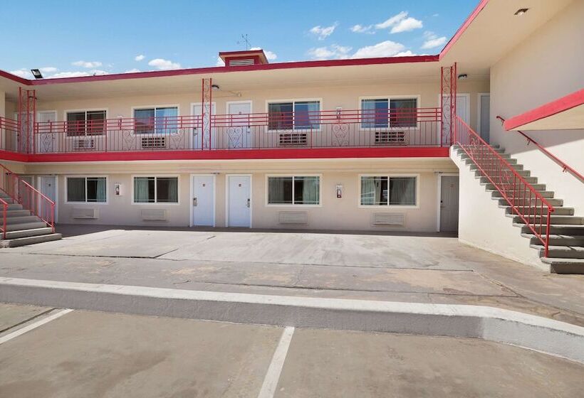 فندق Econo Lodge