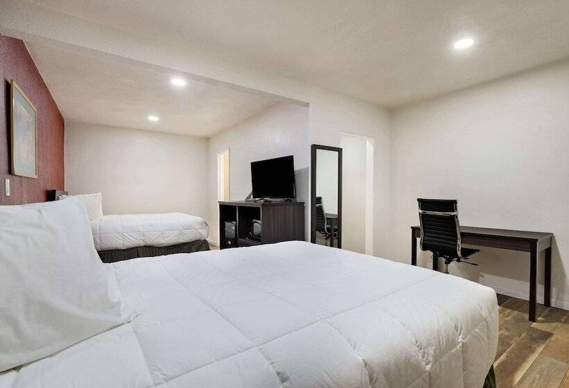 فندق Econo Lodge