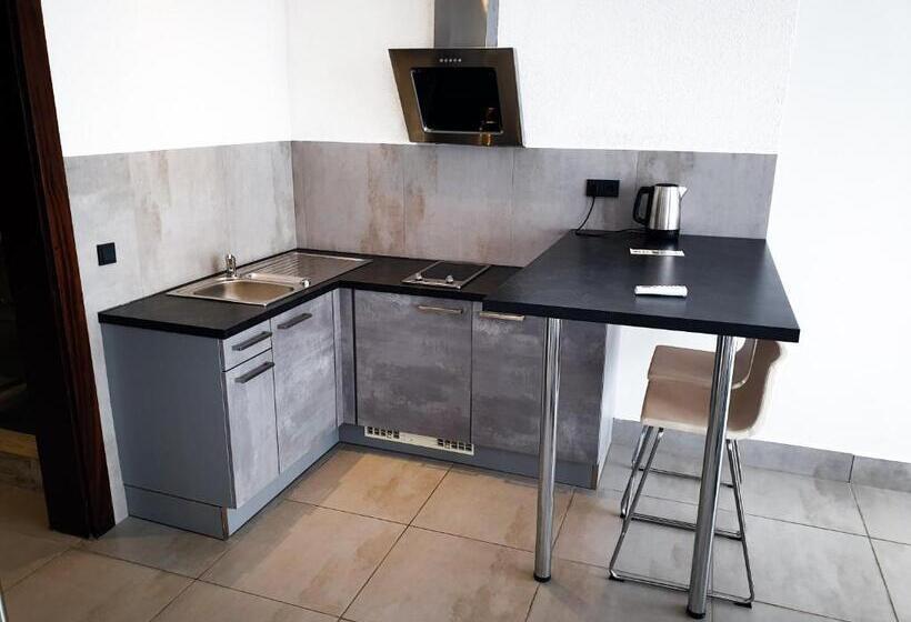 هتل Kasumai Beach Resort