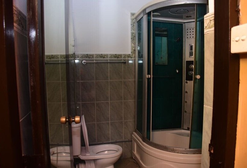 Отель Lavendra Colombo