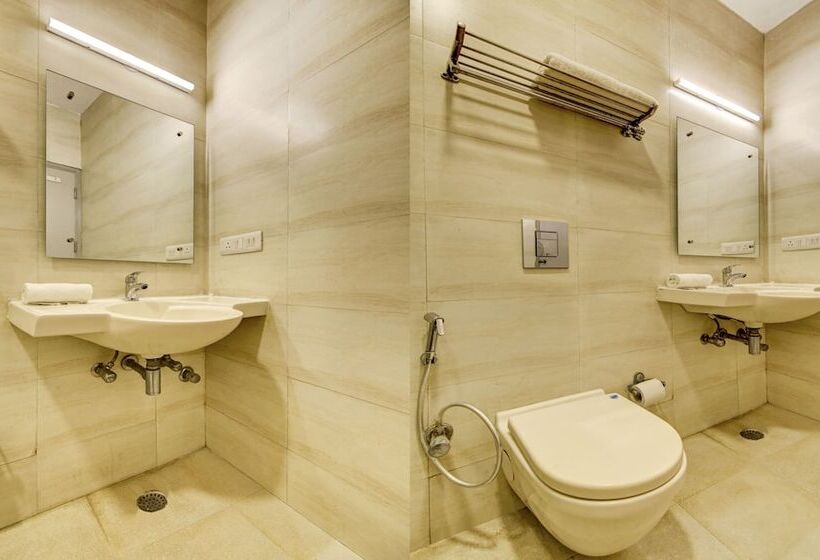 Отель Treebo Mall View, Dlf Phase Ii