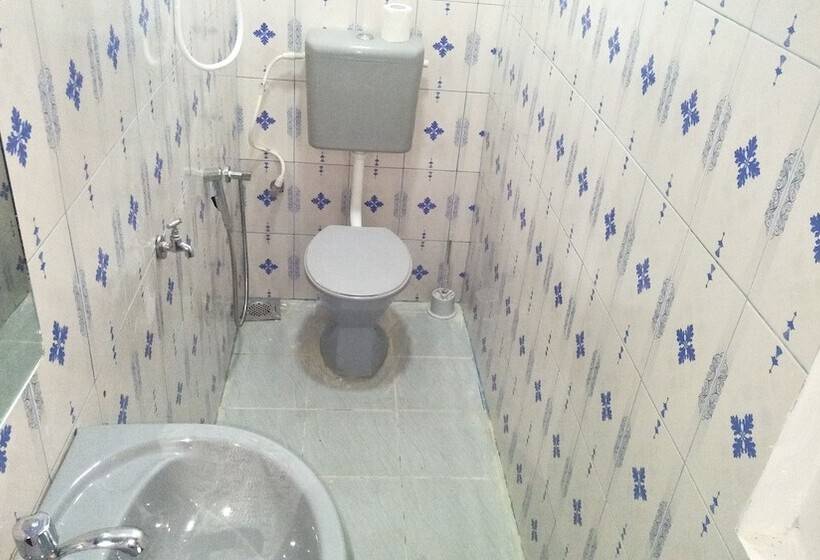 פנסיון 9 Pearls Resort