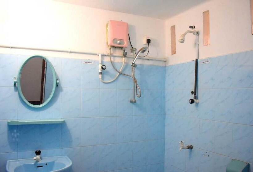 Пансион Western Park Guest House