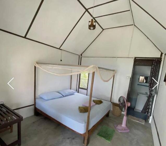 渡假胜地  Koh Ngai Seafood