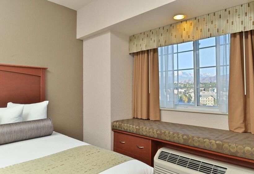 هتل Best Western Plus Peak Vista Inn & Suites