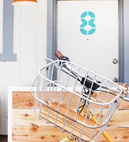 ホテル Cambria Beach Lodge