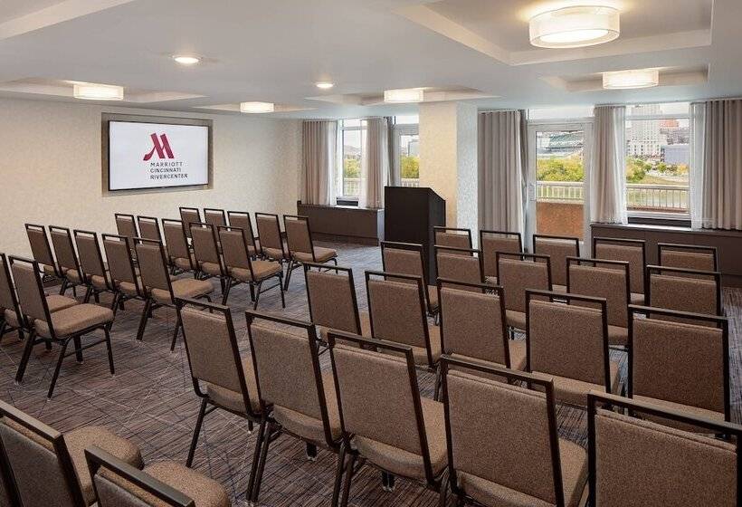 호텔 Cincinnati Marriott At Rivercenter