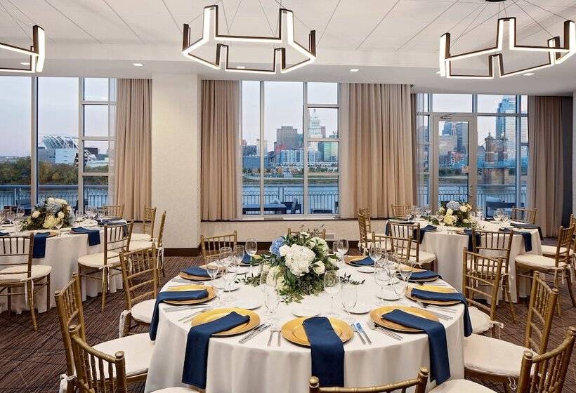 호텔 Cincinnati Marriott At Rivercenter