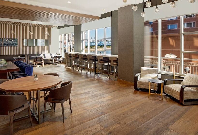 호텔 Cincinnati Marriott At Rivercenter