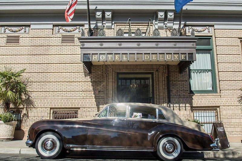 בית מלון כפרי Deluxe