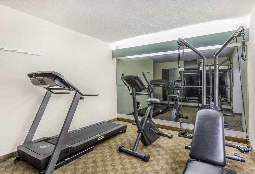 בית מלון כפרי Baymont By Wyndham Boardman