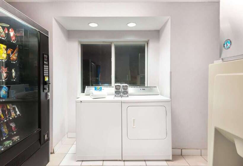 בית מלון כפרי Baymont By Wyndham Boardman