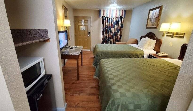 فندق Fairbridge Inn & Suites