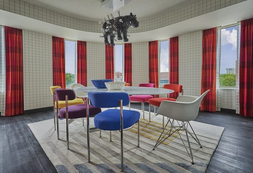 ホテル Graduate By Hilton Cincinnati