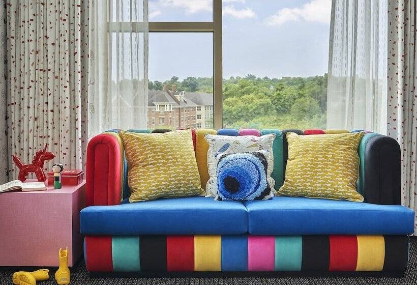 ホテル Graduate By Hilton Cincinnati