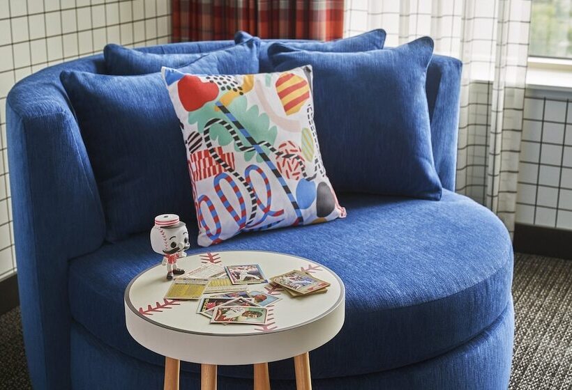 ホテル Graduate By Hilton Cincinnati