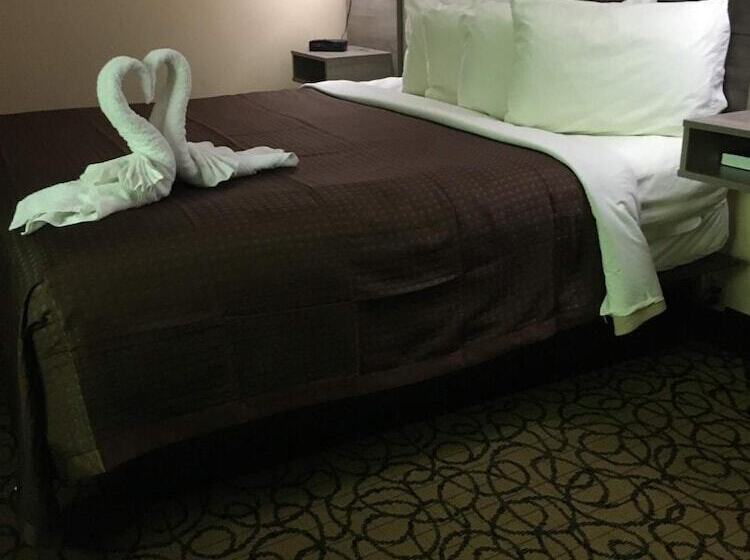 هتل Guest Inn Pigeon Forge