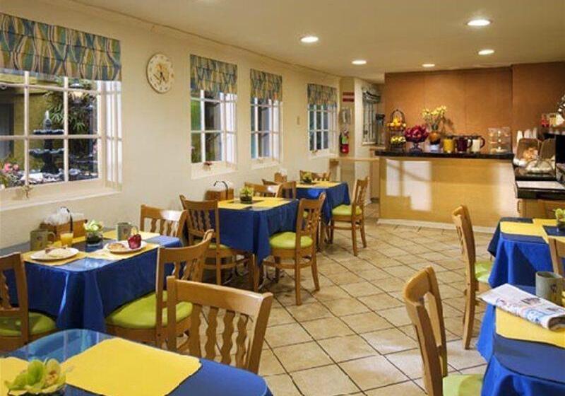 فندق Inn At Venice Beach