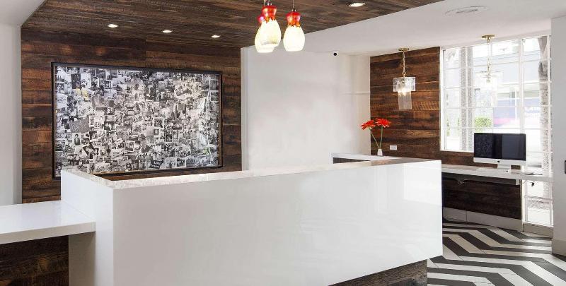 هتل Inn At Venice Beach