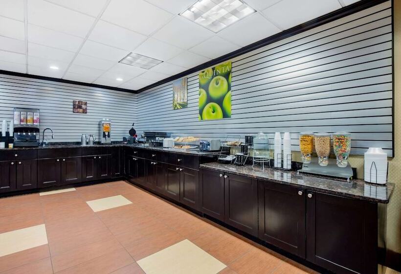 Szálloda La Quinta Inn By Wyndham West Long Branch