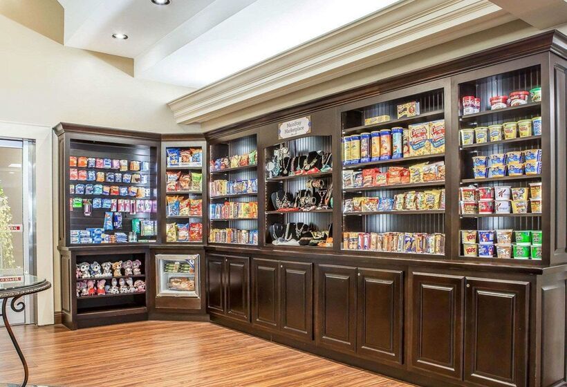 Leconte Hotel & Convention Center, Ascend Hotel Collection