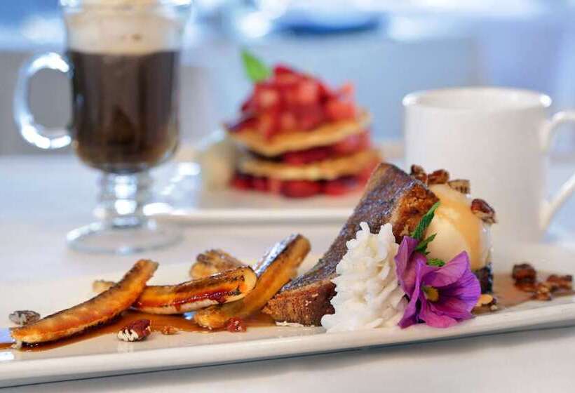 酒店 Madison Beach