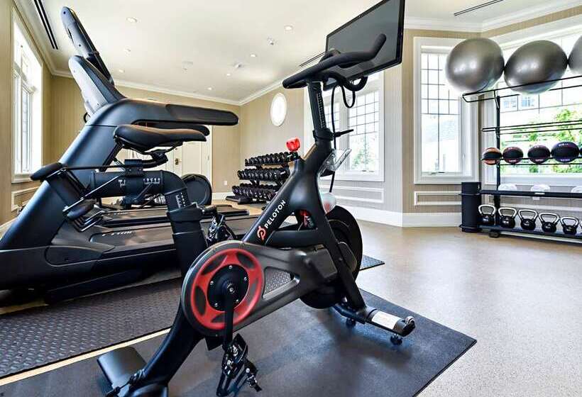 酒店 Madison Beach