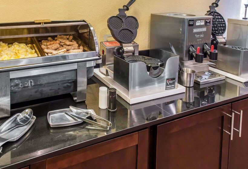 فندق Mainstay Suites Pittsburgh Airport