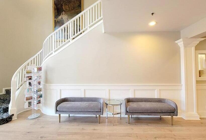 فندق Majestic Inn And Spa