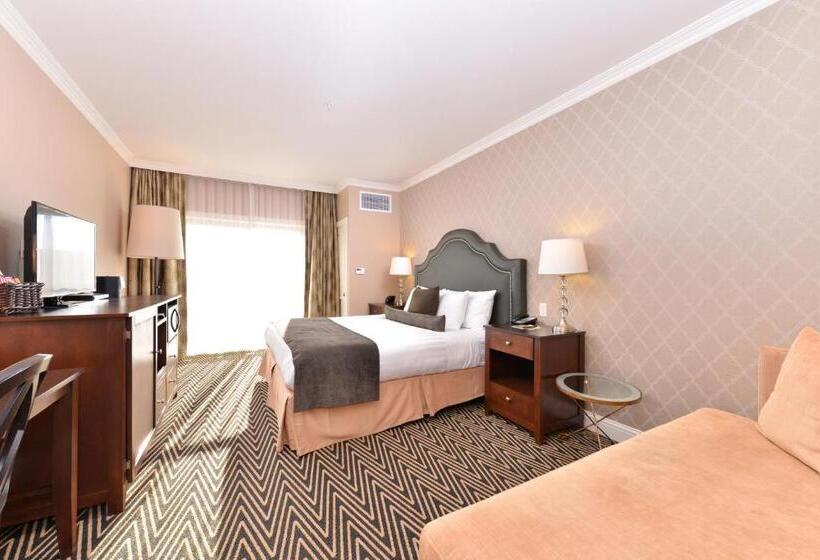 فندق Majestic Inn And Spa