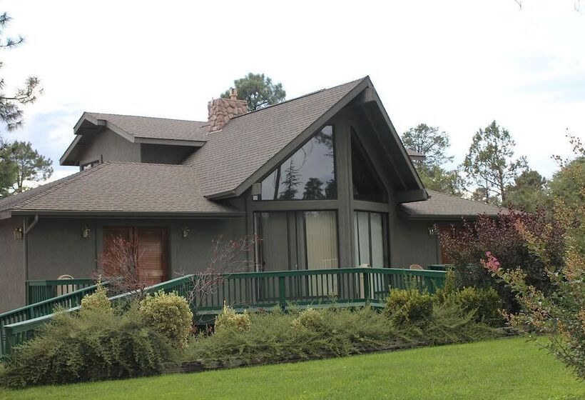 فندق Majestic Mountain Inn