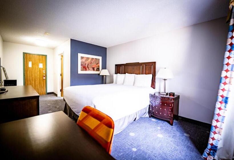 فندق Manistee Inn & Marina