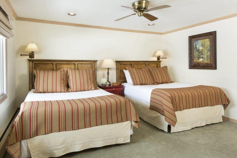 Отель Manor Vail Lodge