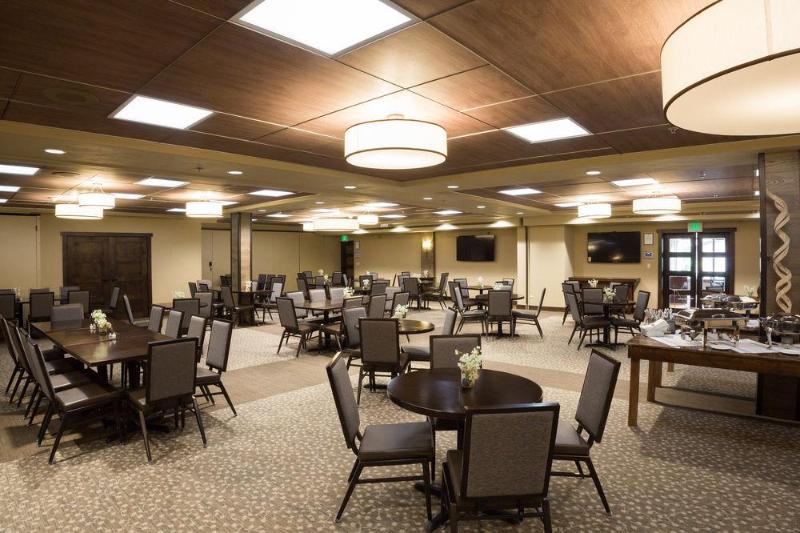 Отель Manor Vail Lodge