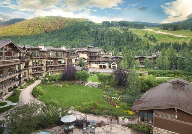 Отель Manor Vail Lodge