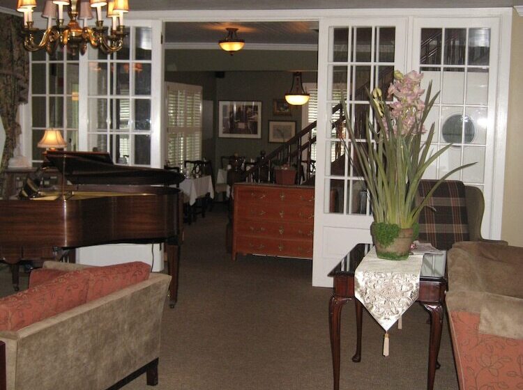 בית מלון כפרי Maplewood