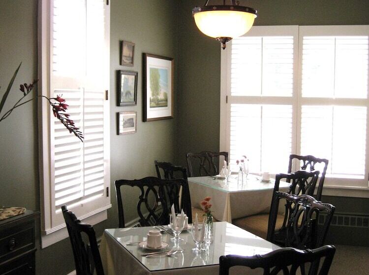 בית מלון כפרי Maplewood