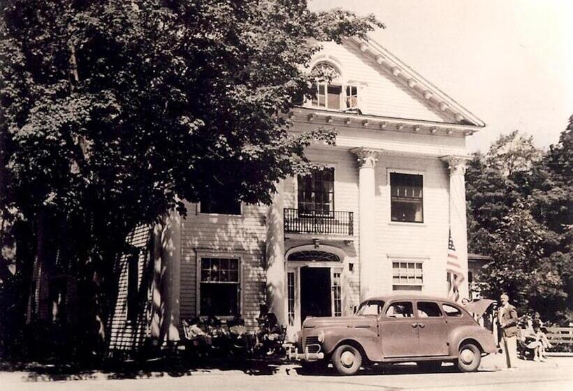 בית מלון כפרי Maplewood