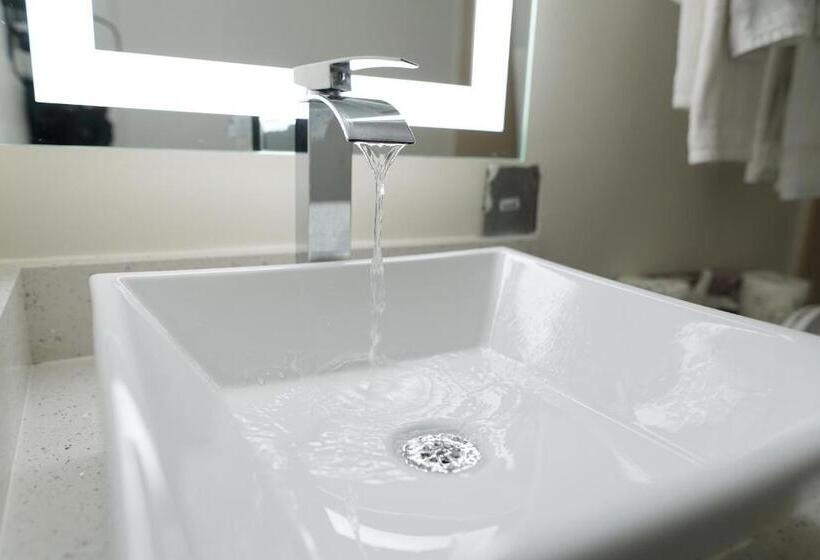 هتل Marjac Suites Virginia Beach Oceanfront