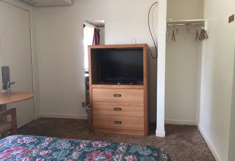 فندق Mark Twain Motor Inn