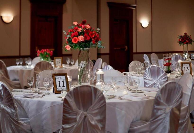 호텔 Marriott Cincinnati Northeast