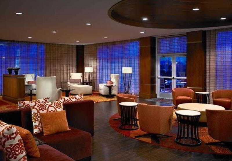 호텔 Marriott Louisville East