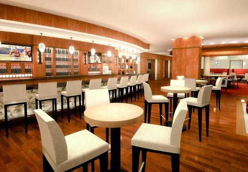 호텔 Marriott Louisville East