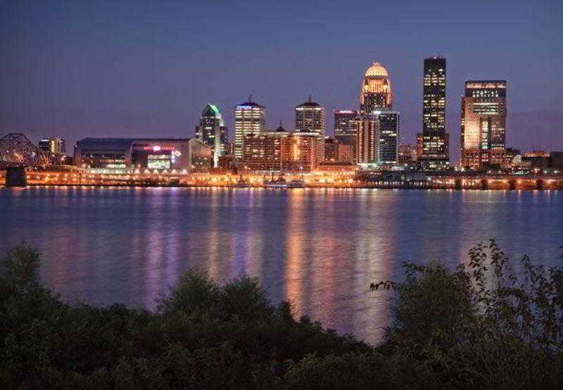 호텔 Marriott Louisville East